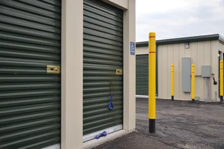 ADA-Accessible storage units